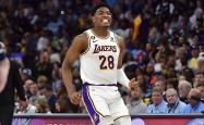 开云体育-包含NBA转会市场传闻喧嚣，球队情绪紧张的词条