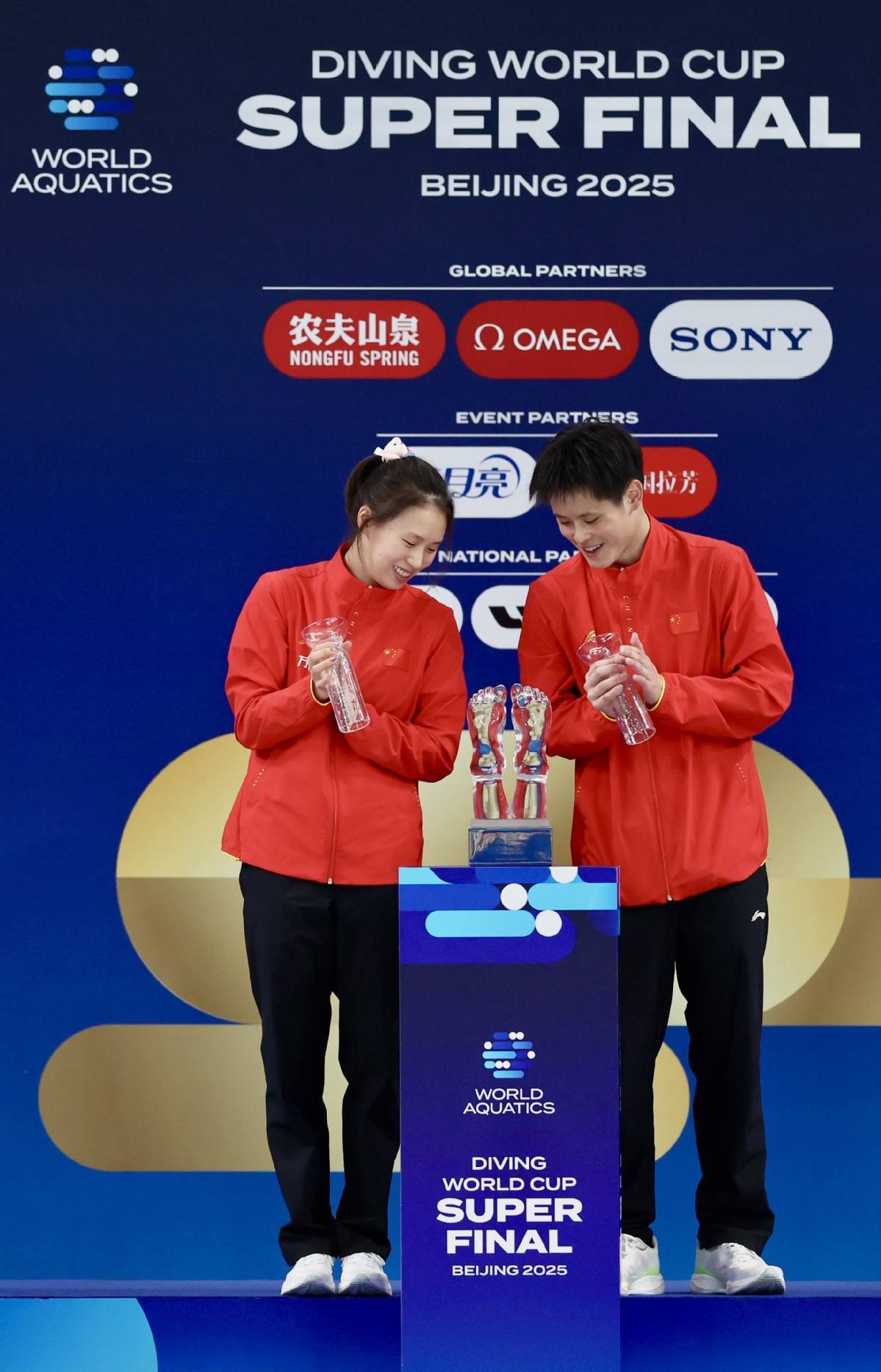 站上颁奖台的是哪几支国家的运动员