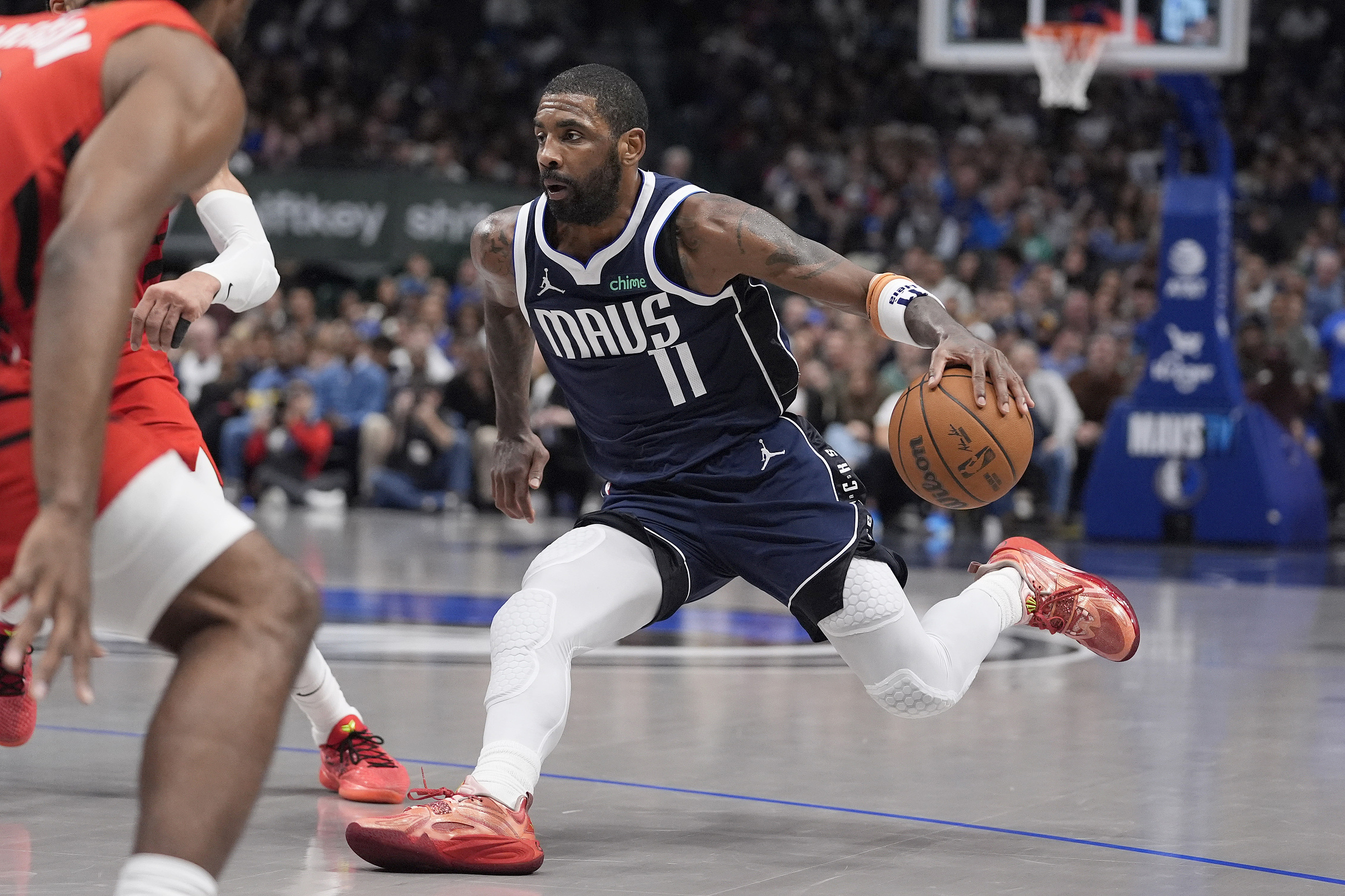 包含独行侠绝杀中国男篮，艾顿统治全场的词条