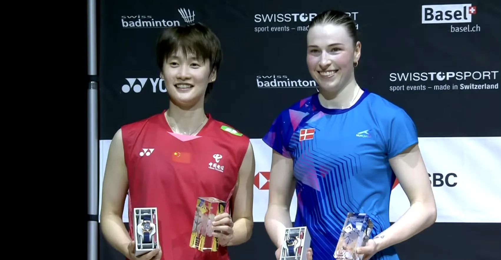 丹麦队鏖战印度队,陈雨菲惊艳四座 丹麦队鏖战印度队,陈雨菲惊艳四座